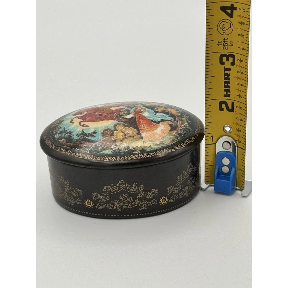 1991 Kholui Russian Musical Trinket Box Vasilisa The Beautiful Sergei Devyatkin